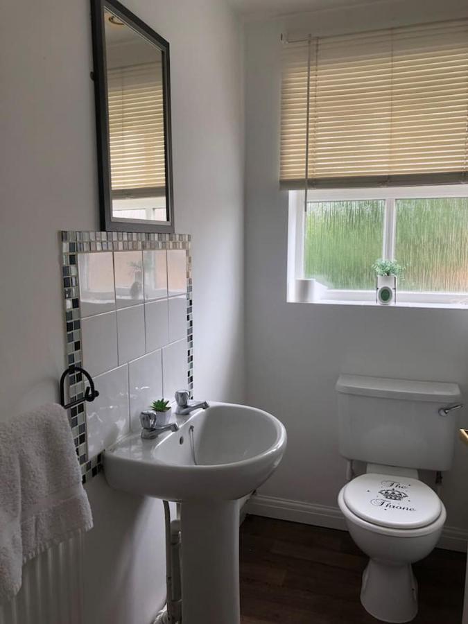 Bluebell House 2 Bedroom With Parking And Garden Сканторп Экстерьер фото