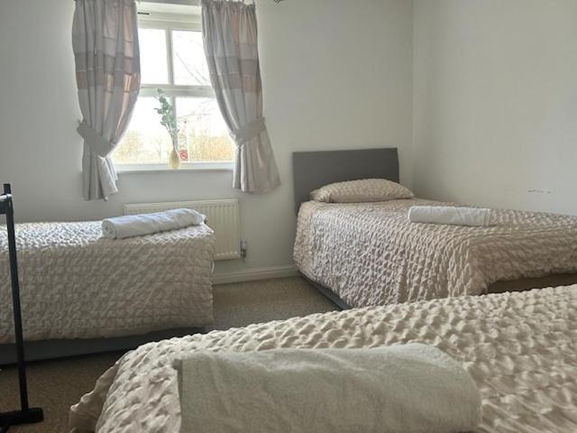 Bluebell House 2 Bedroom With Parking And Garden Сканторп Экстерьер фото